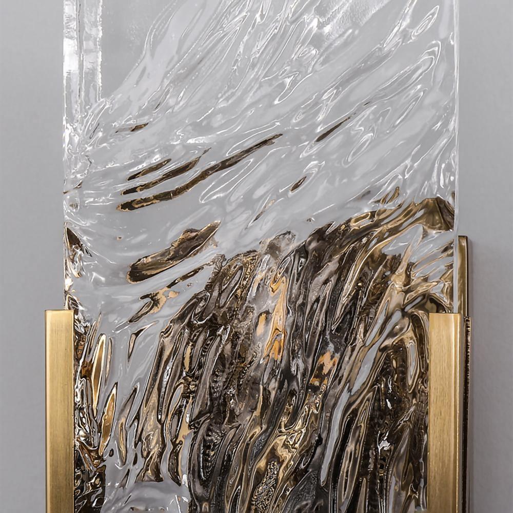 Ice Crystal Wall Lamp | Crystal Glass | Brass Finish