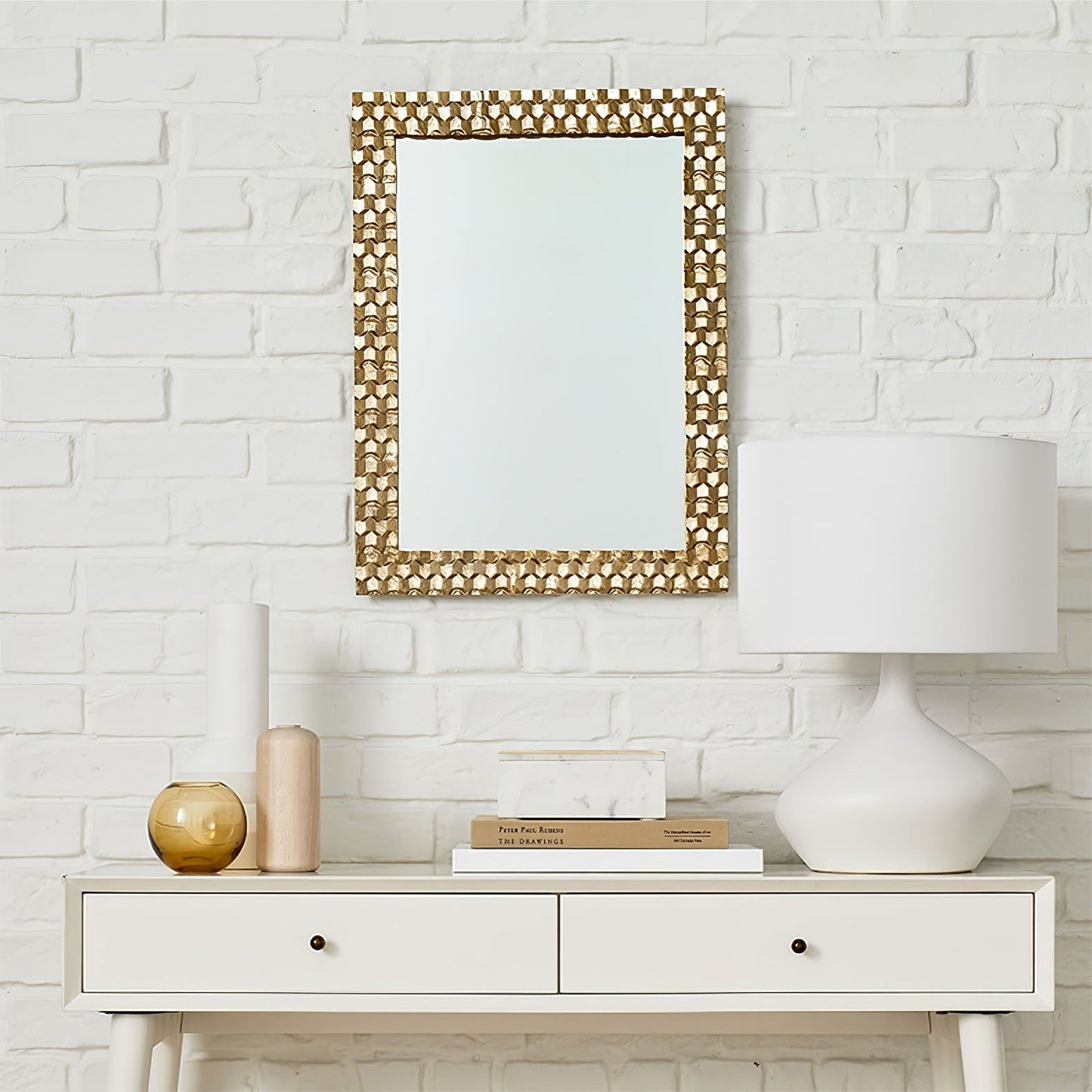 Lumea Table Lamp | Ceramic | White/Black