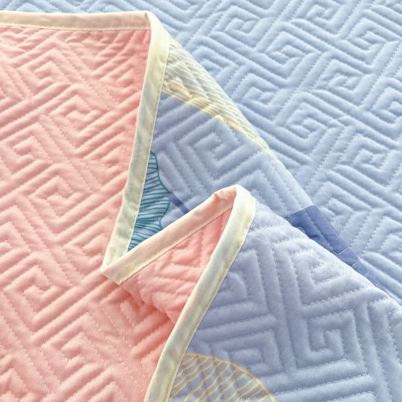 Pure Cotton Ginkgo Leaf Coverlet | Eco-Friendly Organic Cotton | Available in Full, Queen, King Sizes
