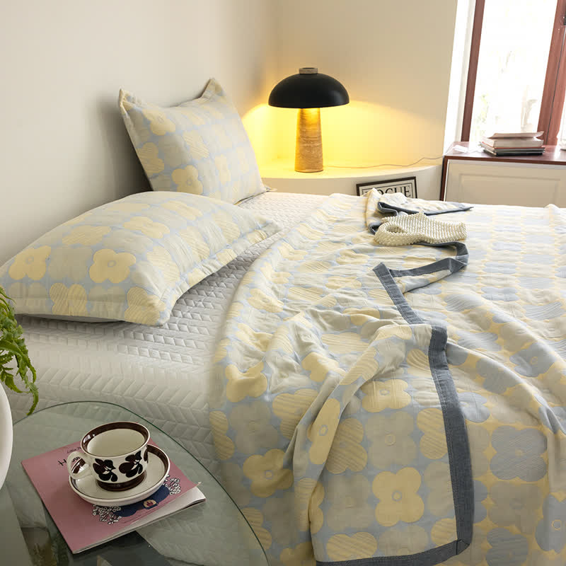 Cotton Gauze Quilt Set | Floral Print | Queen Size with 2 Pillowcases