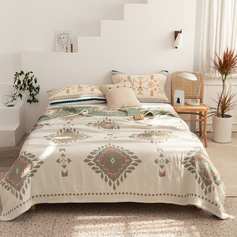Bohemian Geometric Quilt | 100% Cotton | Full & Queen Sizes