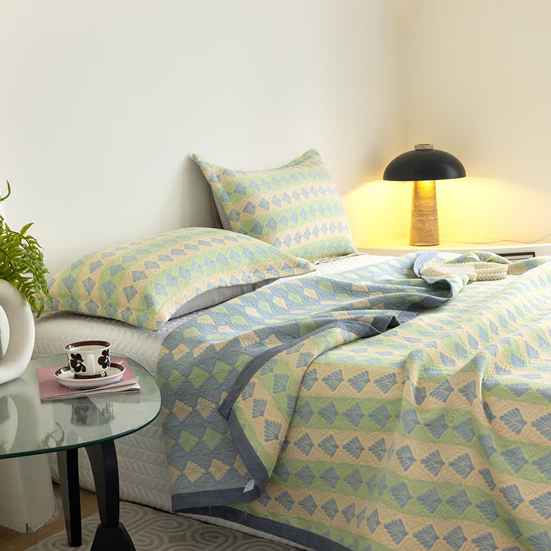 Cotton Gauze Summer Quilt | Refreshing Pine Design | Queen Size with Pillowcases