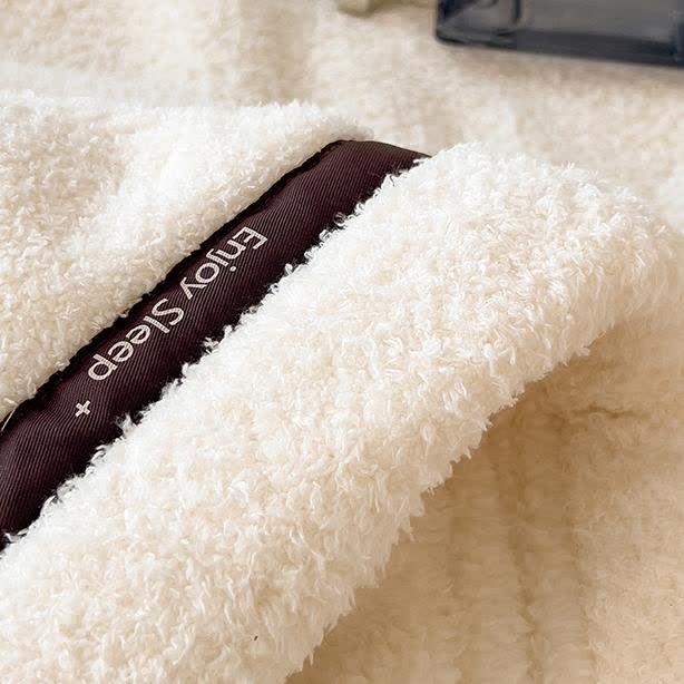 Fluffy Fleece Throw Blanket | Soft Polyester | Full Size 71"W x 86"L