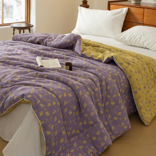 Floral Quilt | Premium Cotton & Soybean Fiber | Full/Queen Size