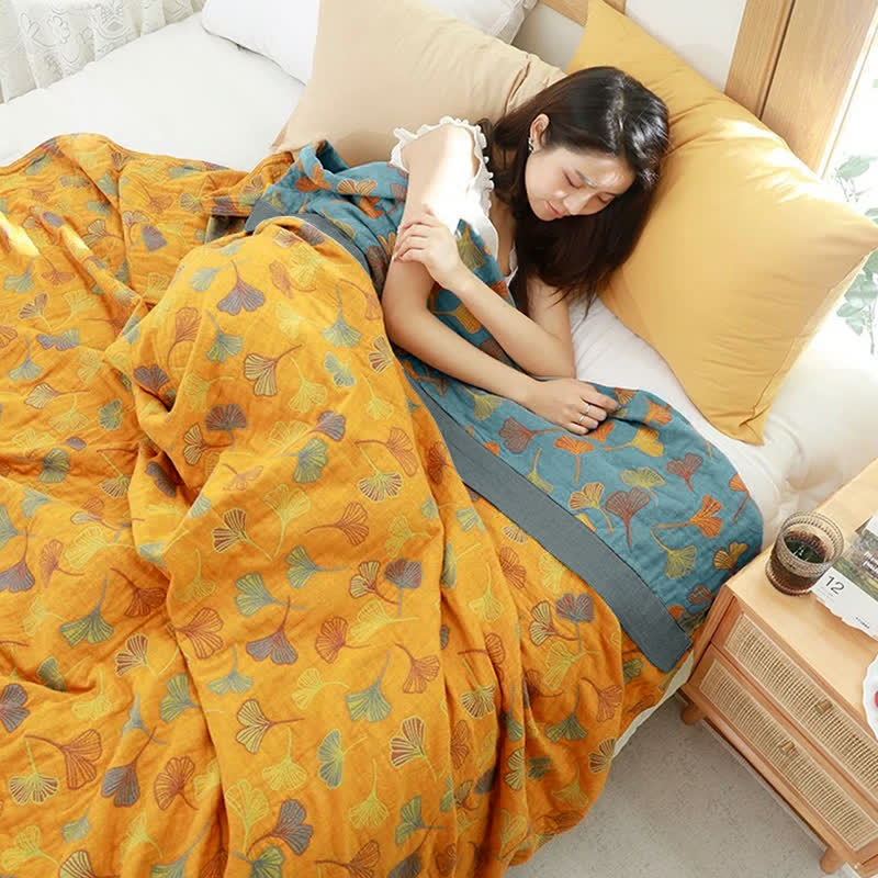Ginkgo Leaf Quilt | 100% Combed Cotton | Reversible | Full/Queen/King Sizes