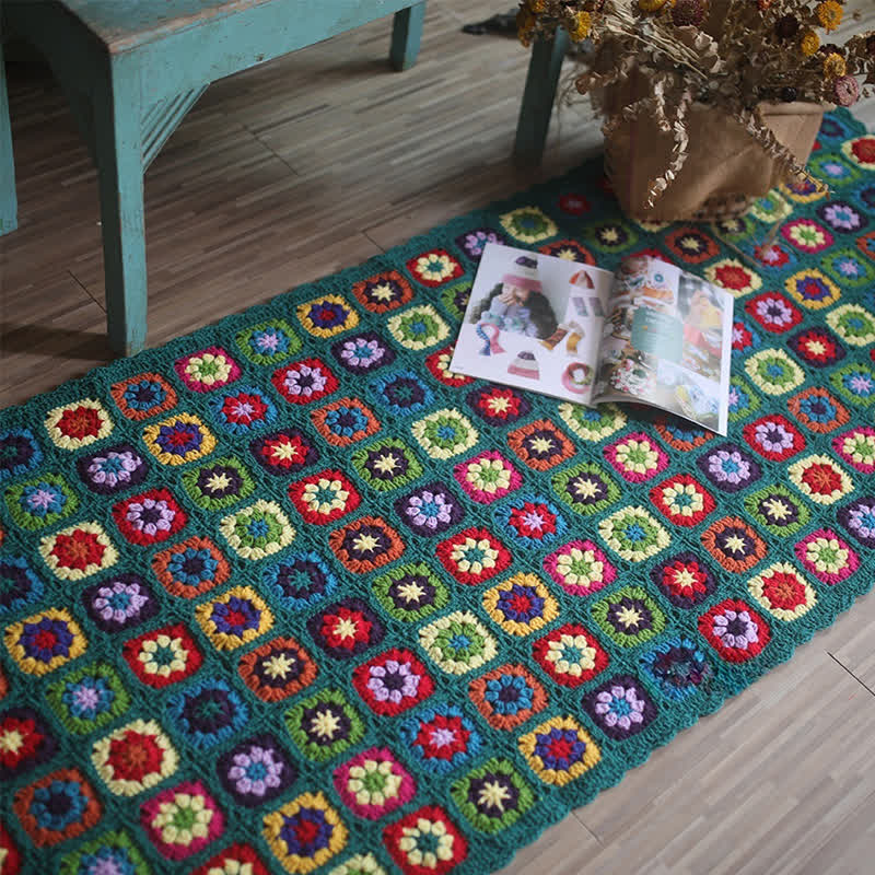 Retro Floral Crochet Blanket | Durable Cotton Yarn | Multiple Sizes