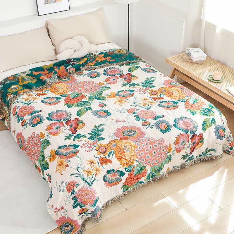 Floral Reversible Quilt | Cotton Gauze with Tassels | Full/Queen Size