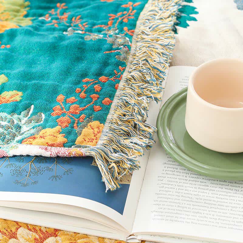Floral Reversible Quilt | Cotton Gauze with Tassels | Full/Queen Size