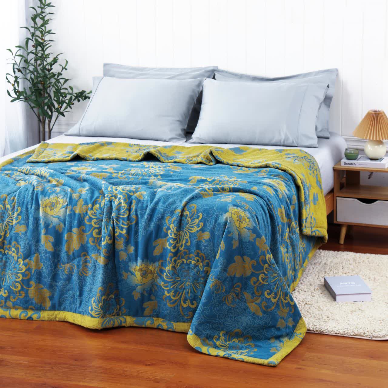 Cotton Summer Quilt | Retro Jacquard Design | Queen & King Sizes