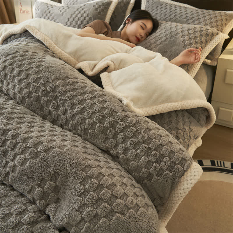Diamond Checkerboard Duvet Cover | Microfiber Velvet | Full Size