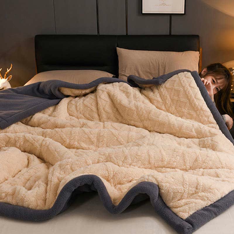 Fleece Throw Blanket | Double-Sided Microfiber Velvet | Full Size 71"x79"