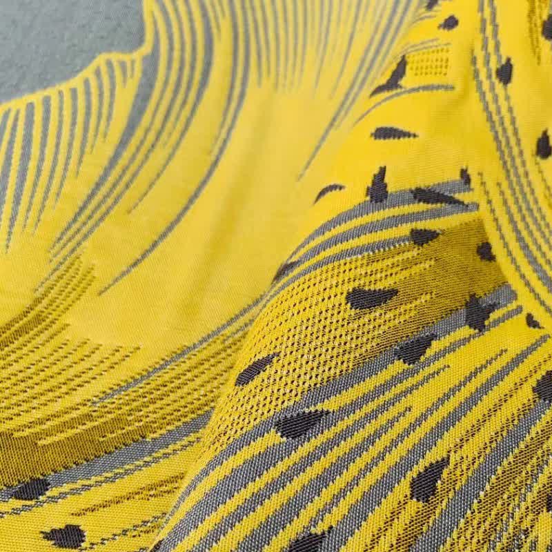 Reversible Cotton Quilt | Large Leaf Pattern | Full/Queen/King Sizes