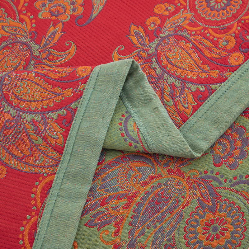 Retro Jacquard Quilt | 100% Organic Cotton | Reversible with Pillowcases