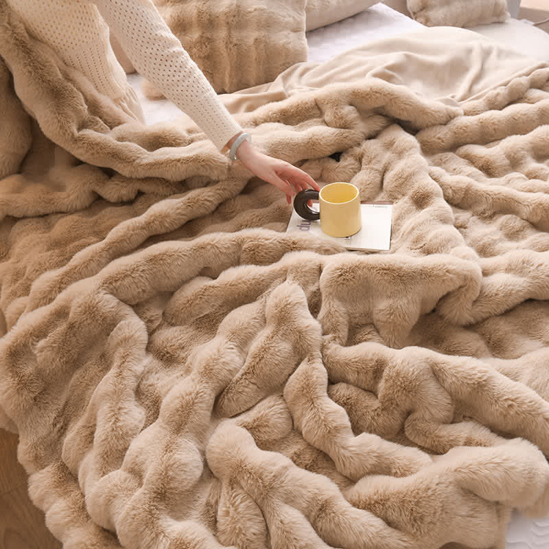 Velvet Throw Blanket | Thick & Soft | Full/Queen Size