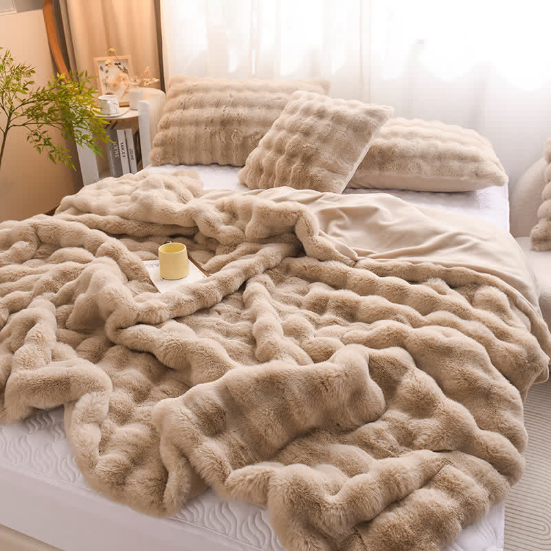 Velvet Throw Blanket | Thick & Soft | Full/Queen Size