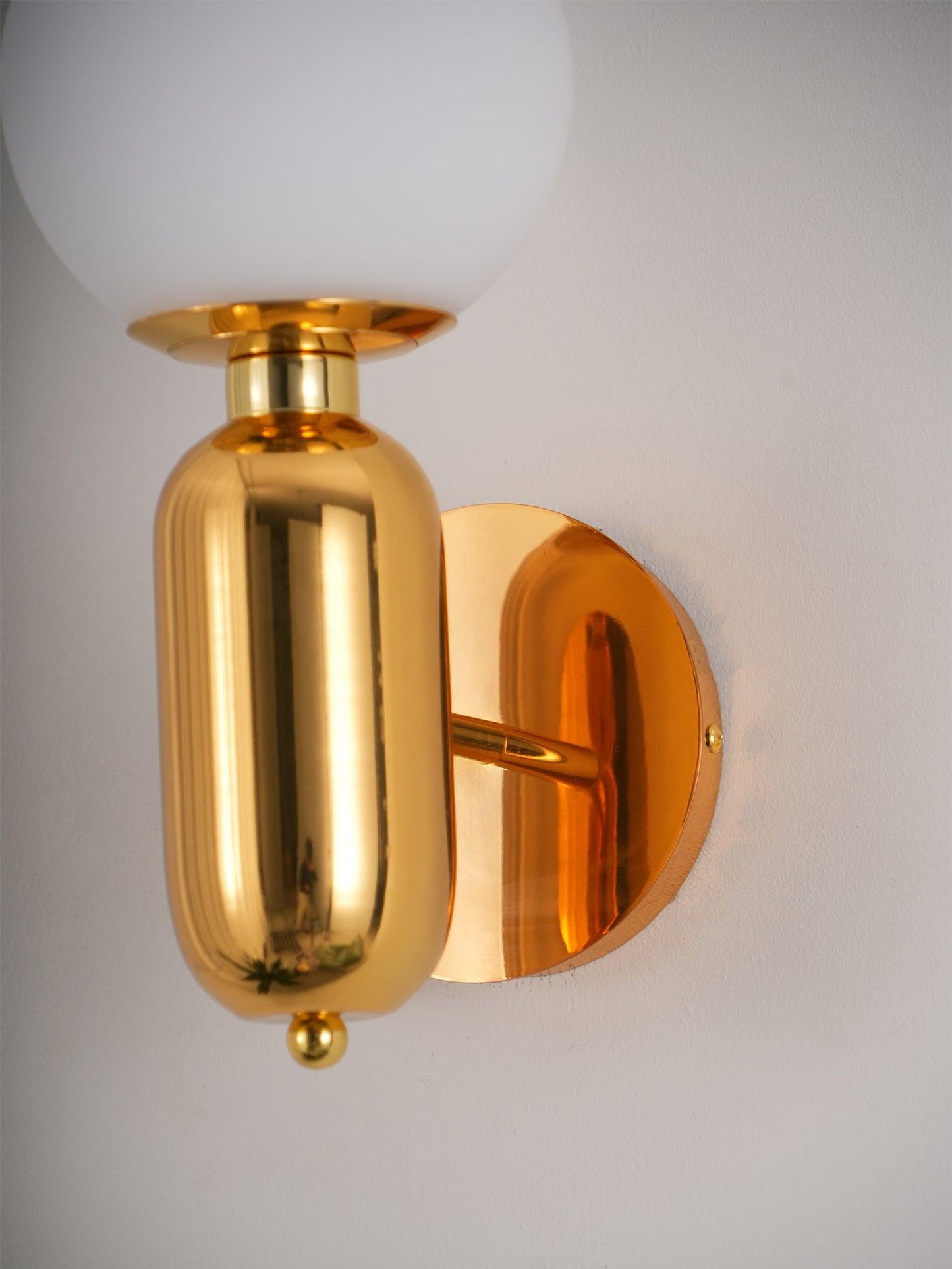 Kade Wall Light | Metal Frame & Glass | White/Black/Gold