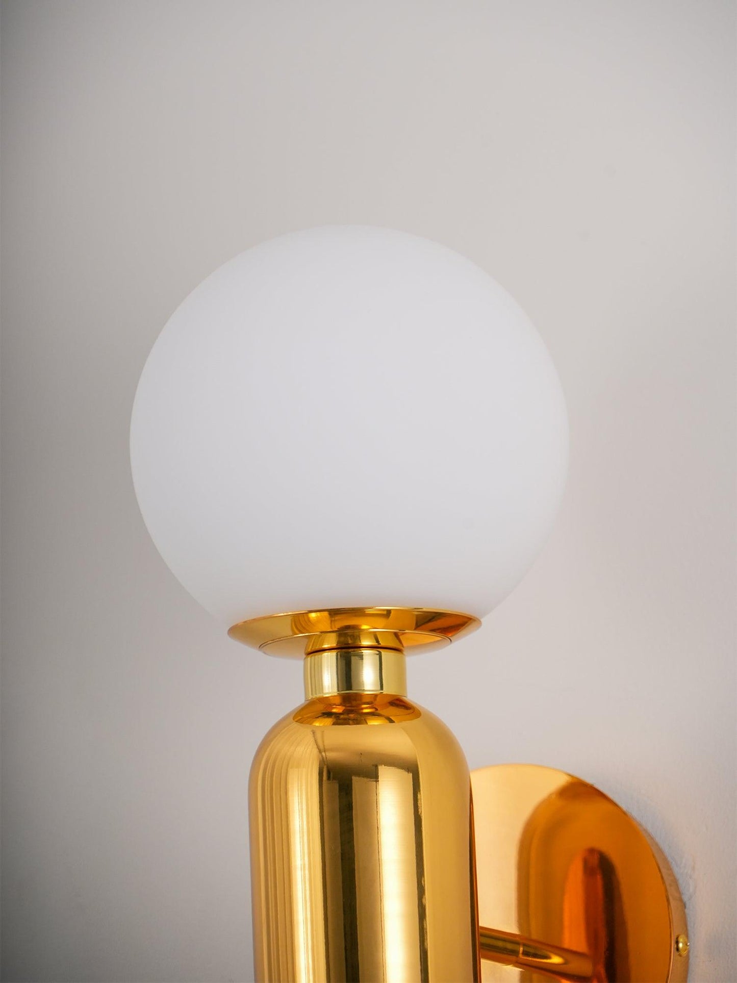 Kade Wall Light | Metal Frame & Glass | White/Black/Gold