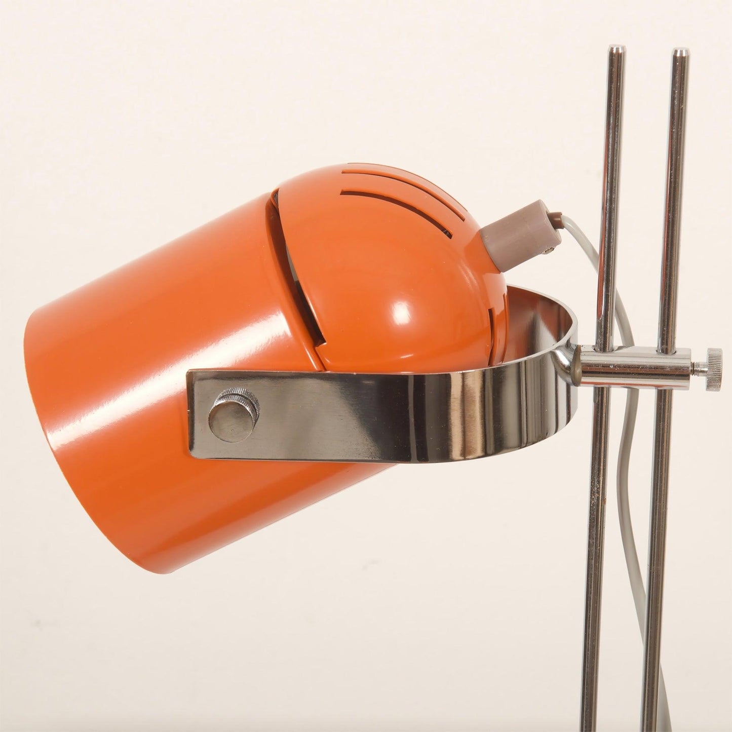 Adjusta Liftable Desk Lamp | Iron Construction | Chrome, Orange, Green