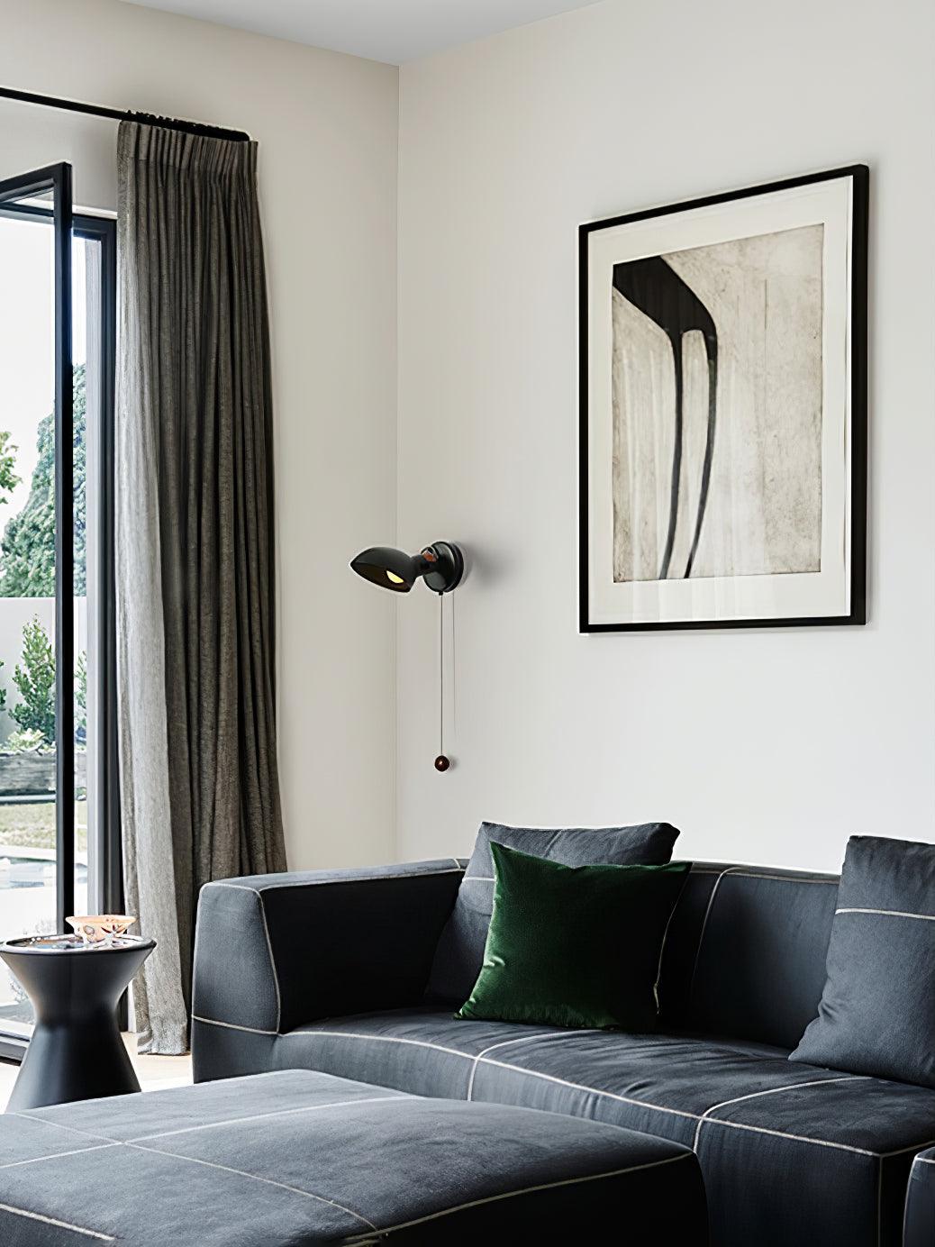 Aisilan Wall Lamp | Metal | Black or White