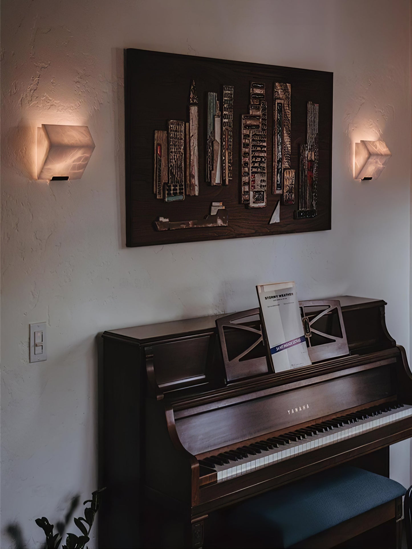 Alabaster Wall Lamp | White Alabaster & Metal | 2-Pack