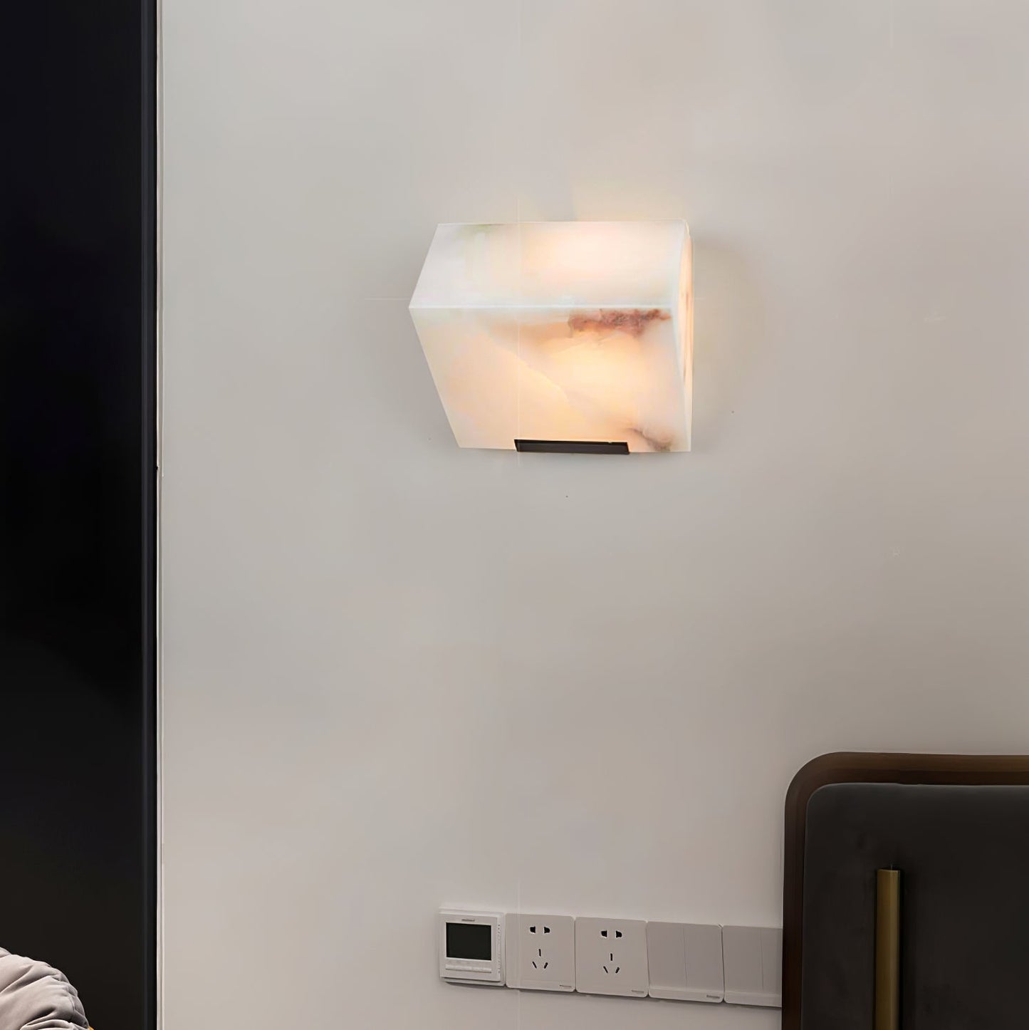 Alabaster Wall Lamp | White Alabaster & Metal | 2-Pack