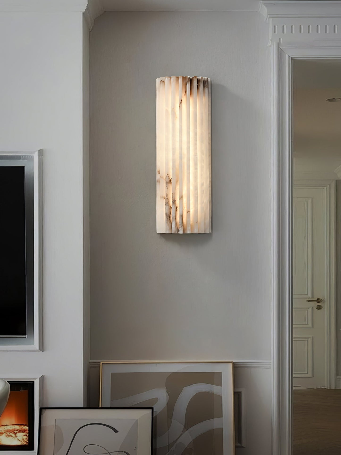 Alvia Alabaster Wall Light | Alabaster | White
