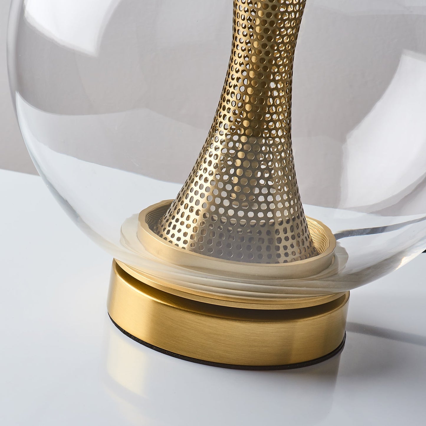 Apedo Table Lamp | Gold Metal & Clear Glass | Modern Design