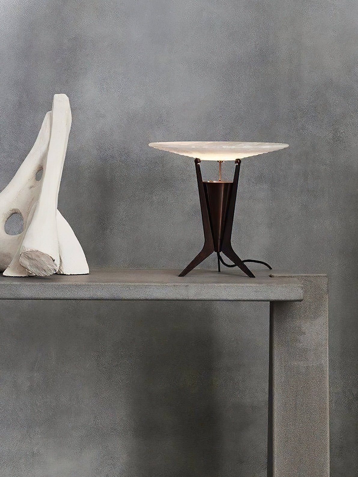 Aragon Table Lamp | Alabaster & Metal | Bronze & White