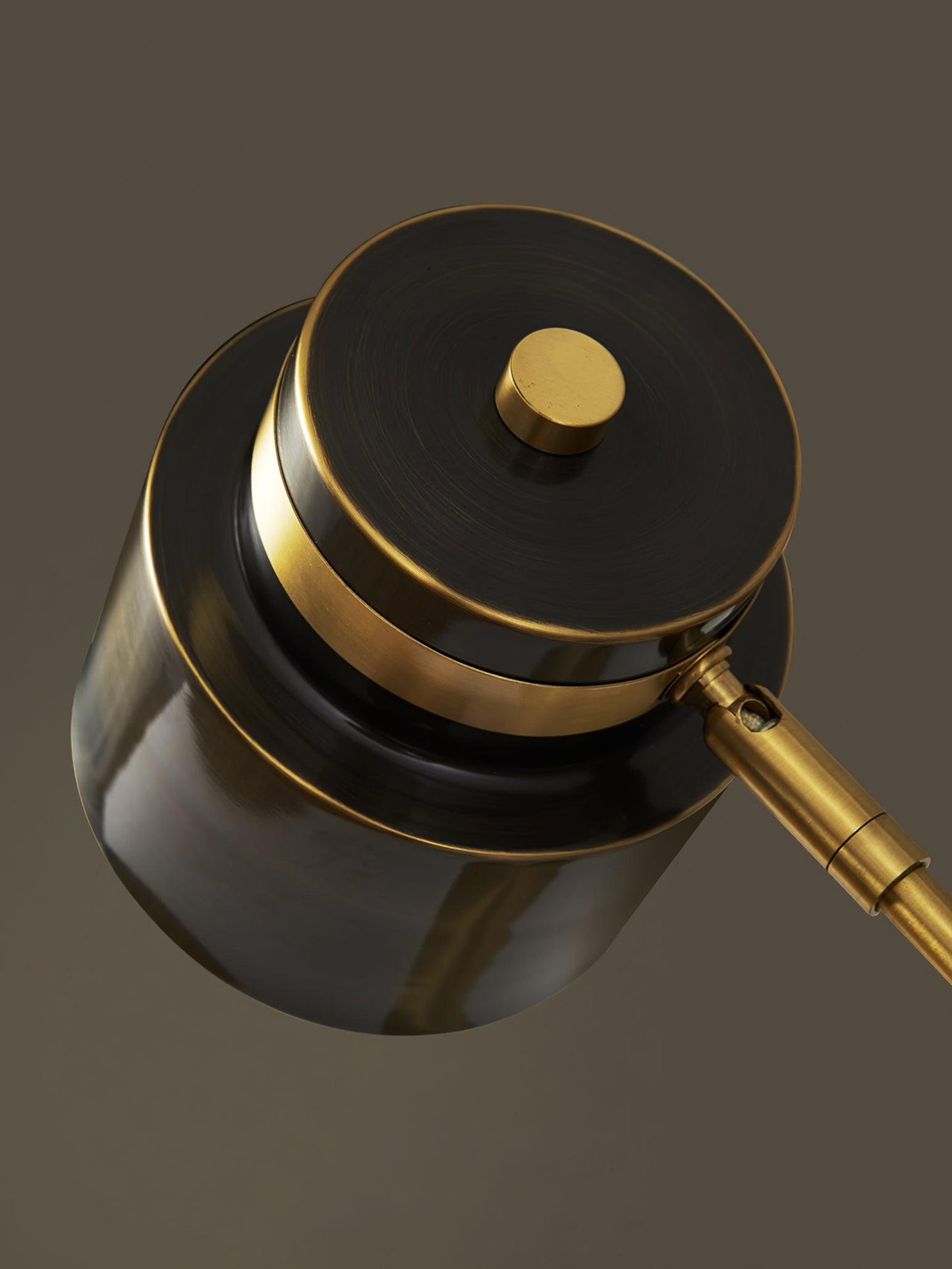 Ari Table Lamp | Brass & Black Metal | LED/Edison Bulb
