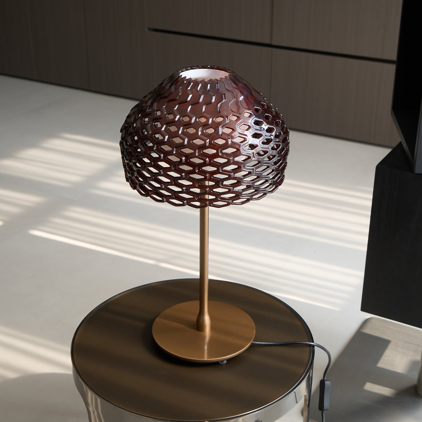 Armadillo Table Lamp | Metal & Plastic | White or Brown