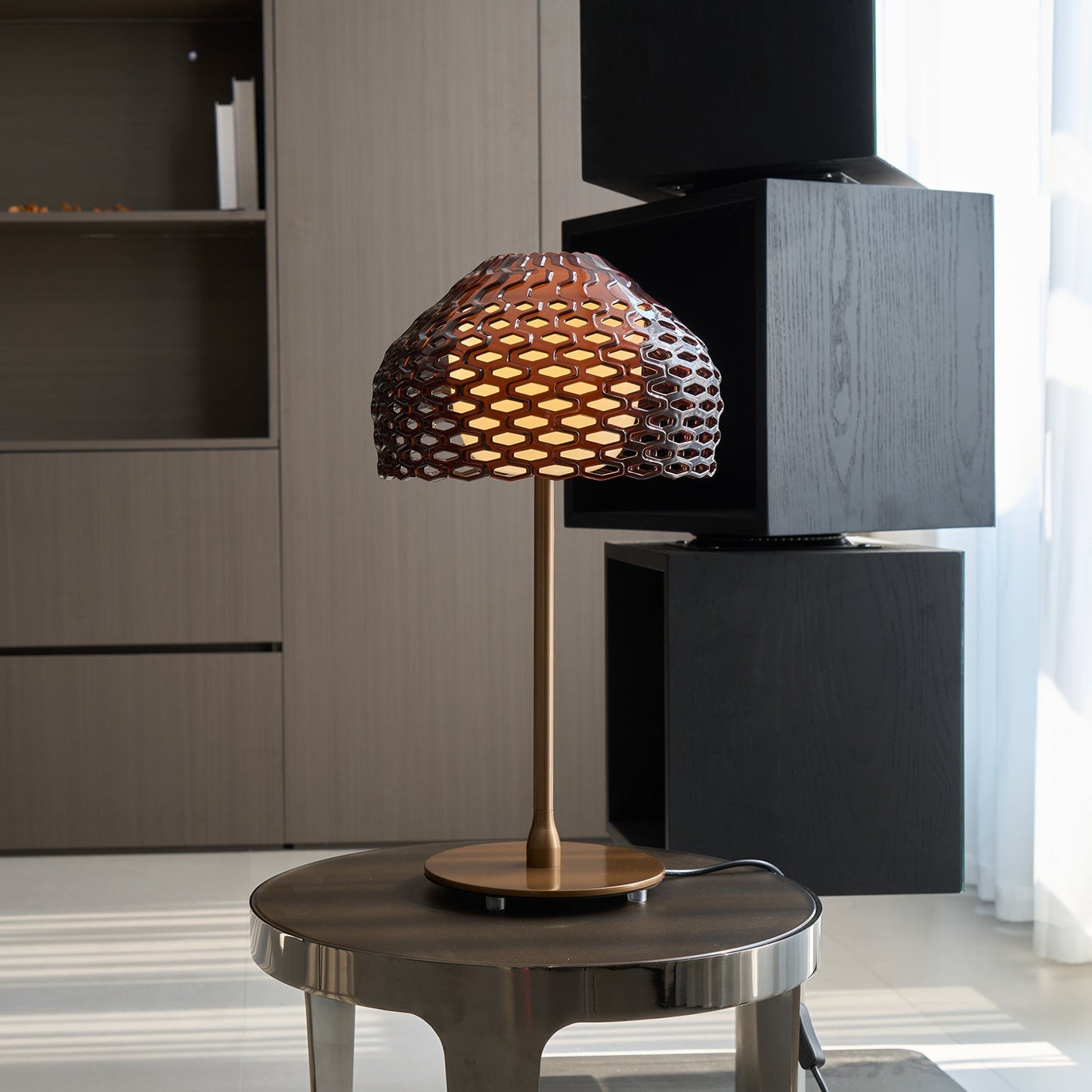 Armadillo Table Lamp | Metal & Plastic | White or Brown