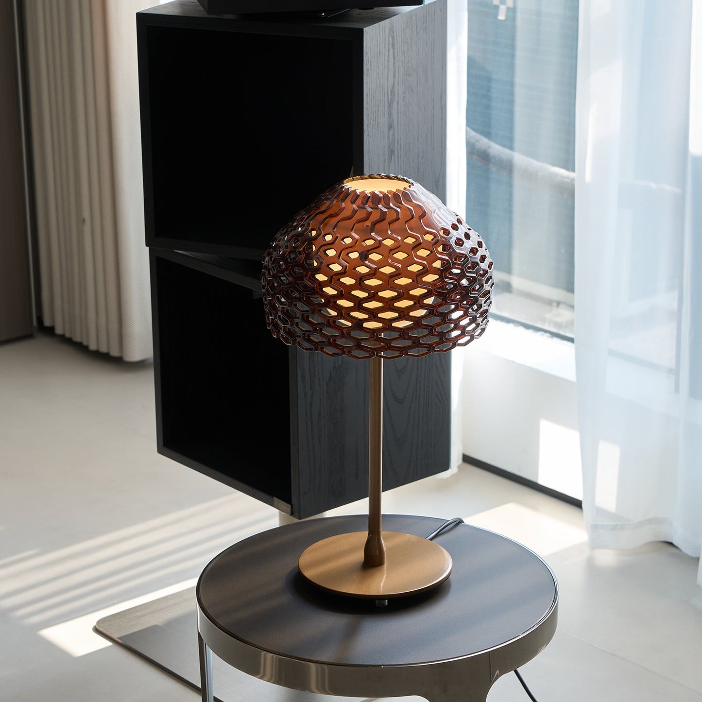 Armadillo Table Lamp | Metal & Plastic | White or Brown