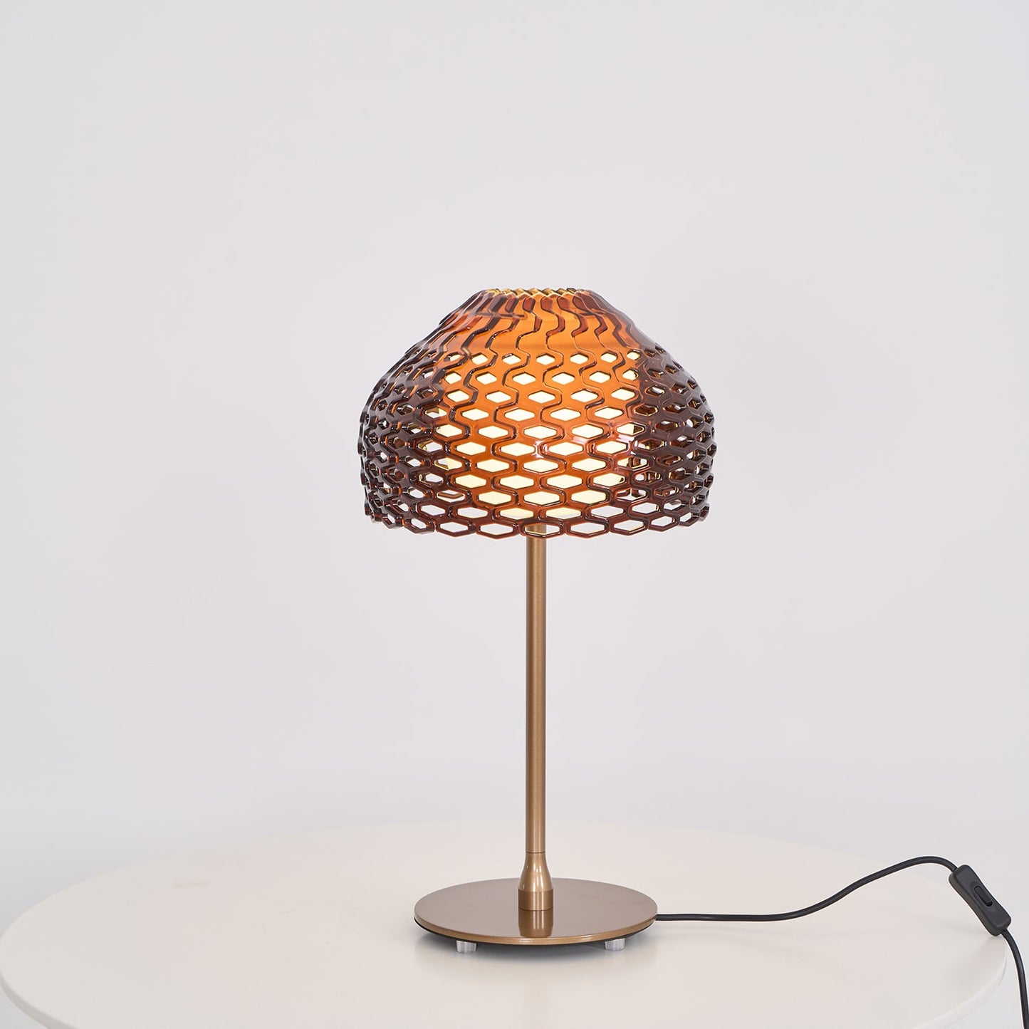 Armadillo Table Lamp | Metal & Plastic | White or Brown