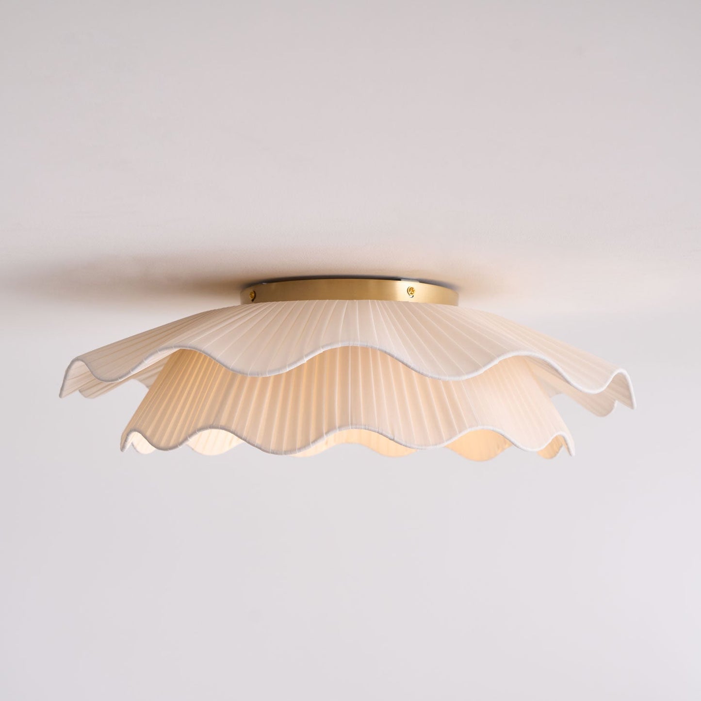 Arwen Fabric Wave Ceiling Lamp | Brass & Fabric | Beige