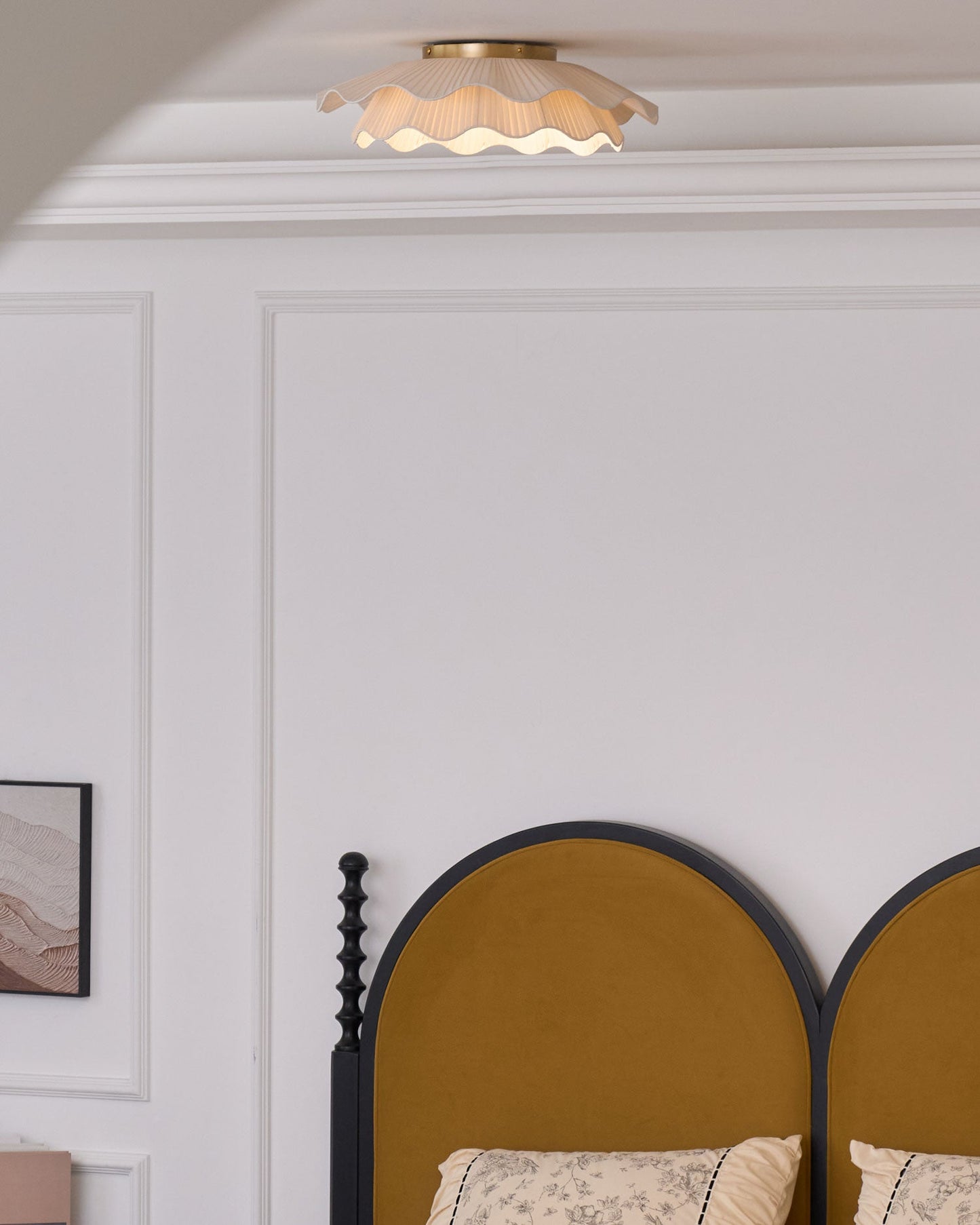 Arwen Fabric Wave Ceiling Lamp | Brass & Fabric | Beige