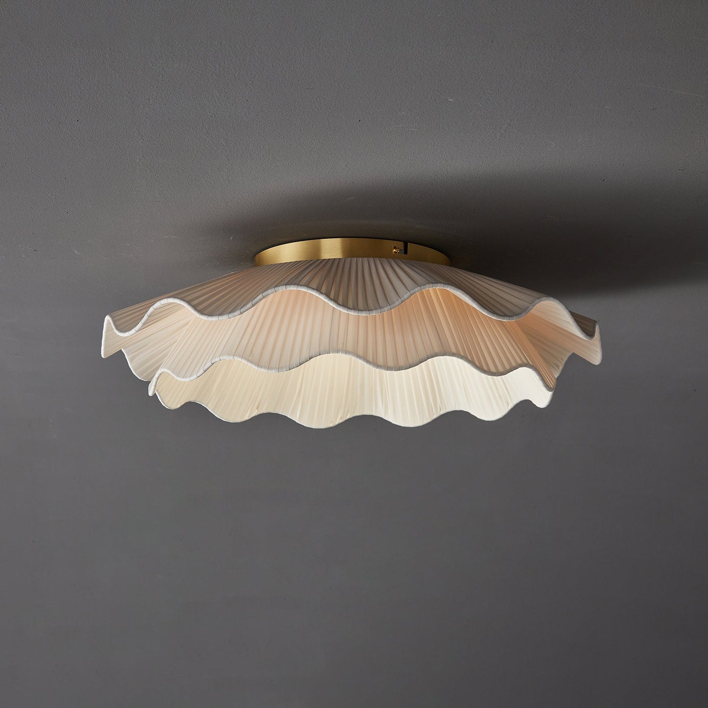 Arwen Fabric Wave Ceiling Lamp | Brass & Fabric | Beige