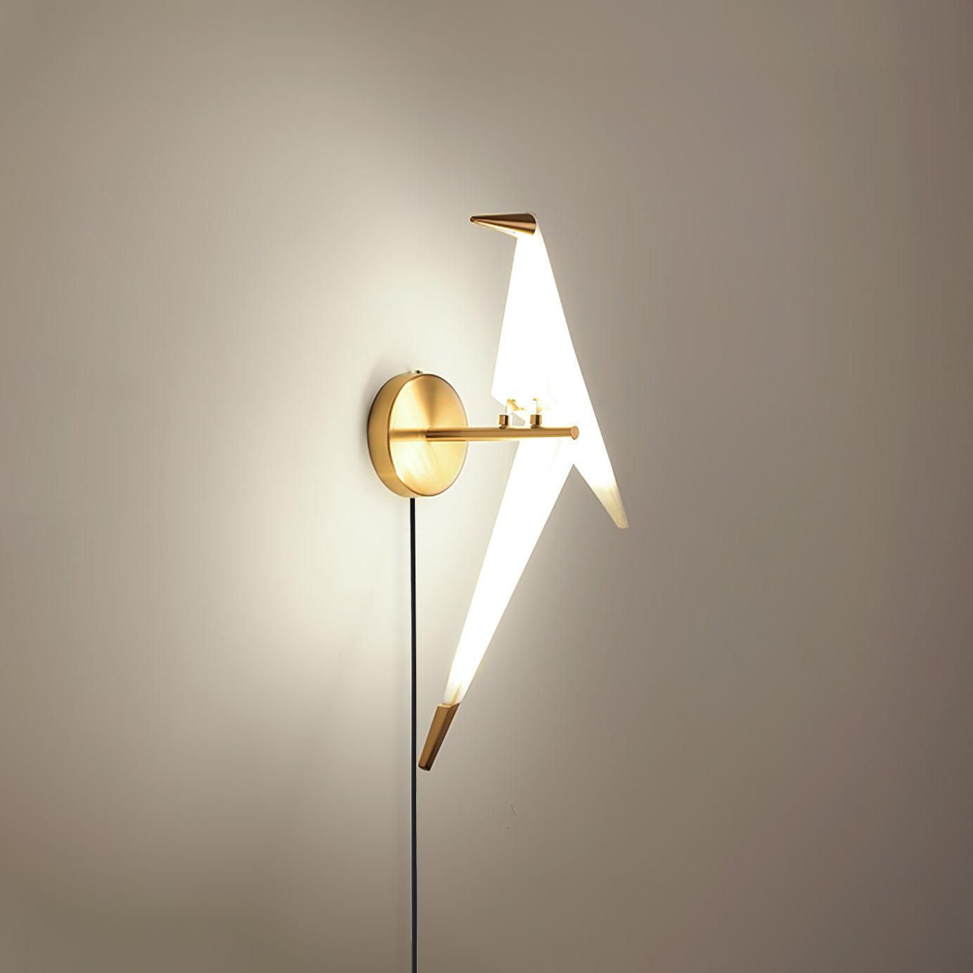 Avian Serenity Wall Lamp | Bird-Inspired Design | Gold Finish