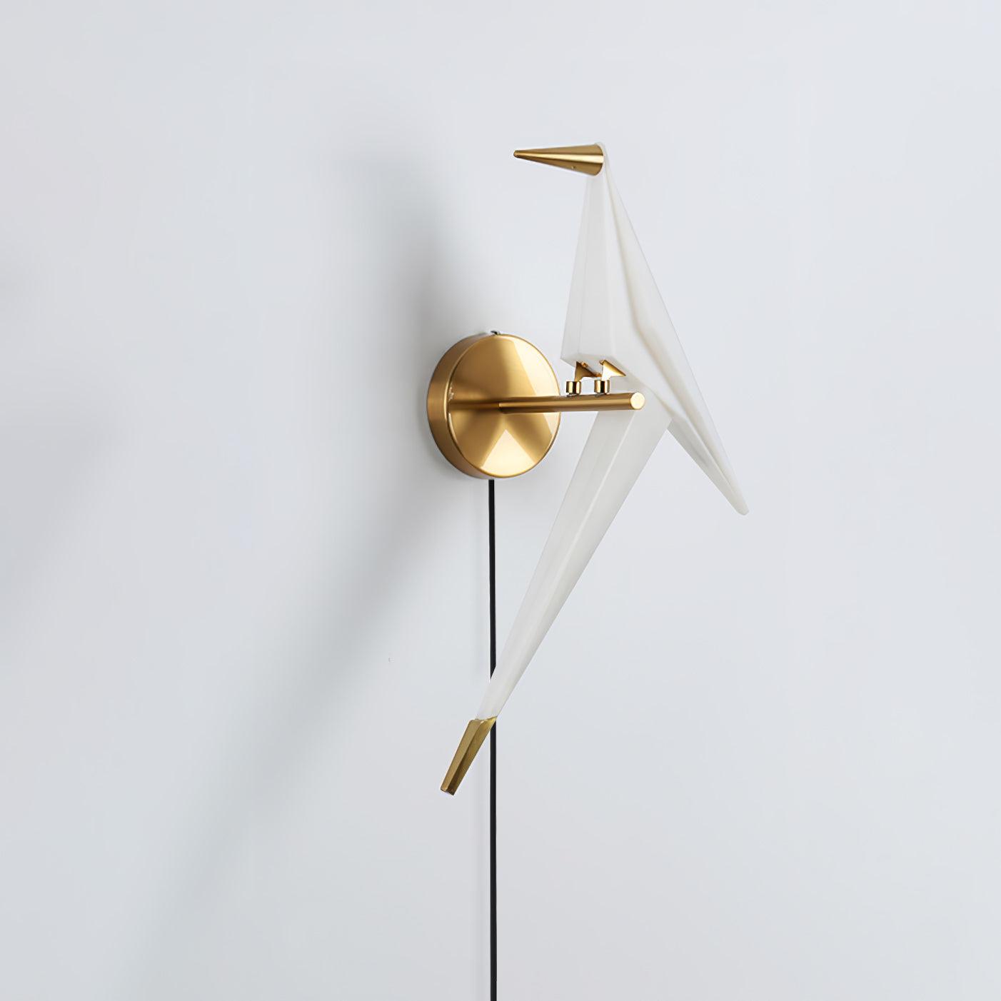 Avian Serenity Wall Lamp | Bird-Inspired Design | Gold Finish