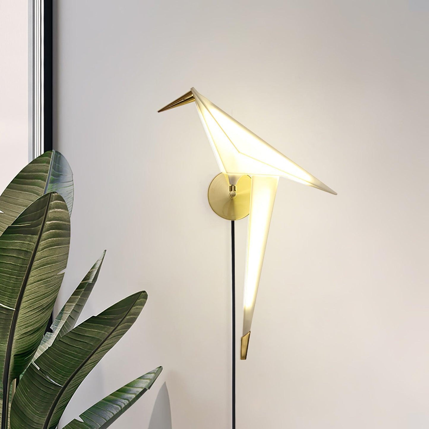Avian Serenity Wall Lamp | Bird-Inspired Design | Gold Finish