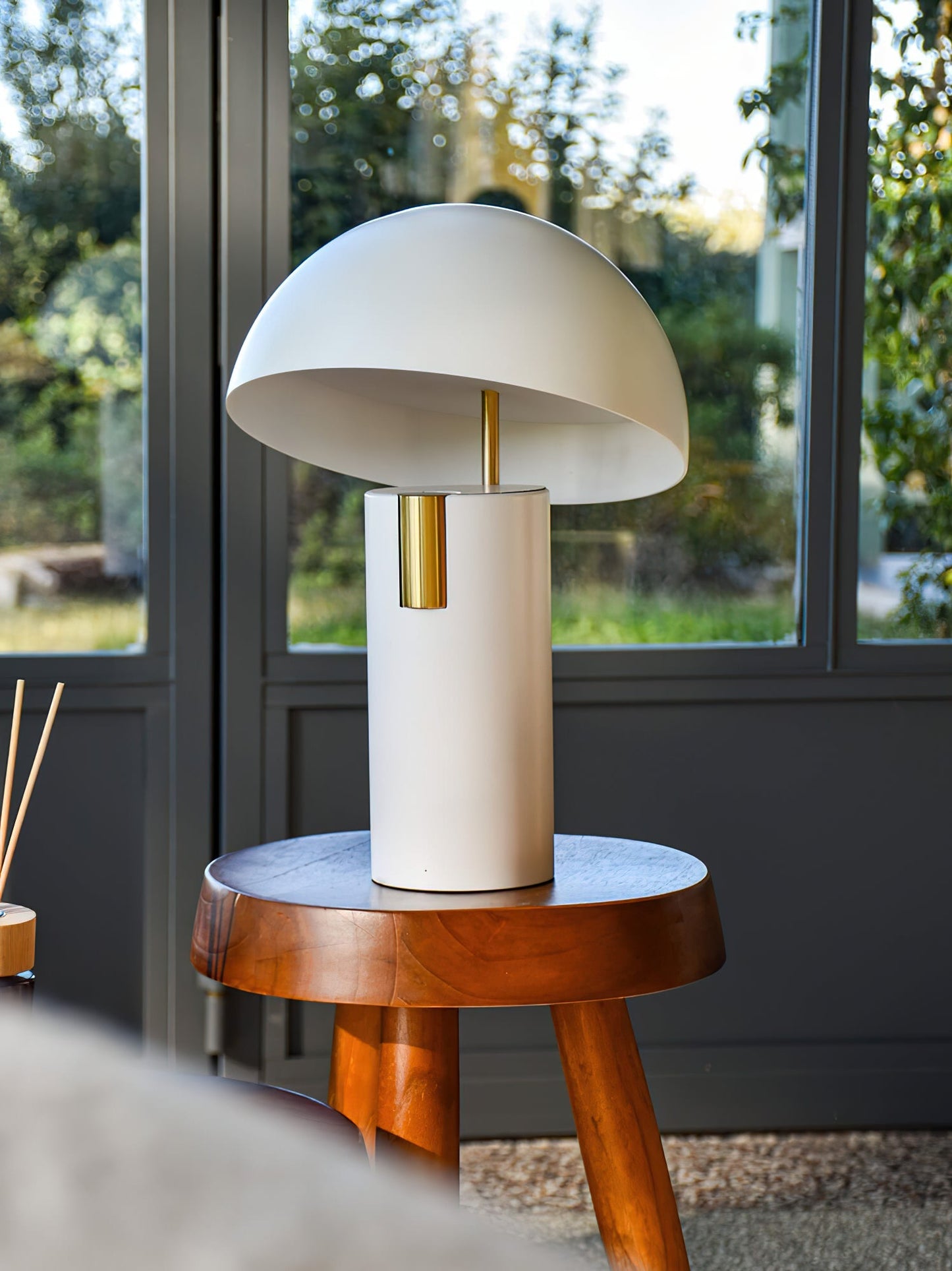Avo Table Lamp | Iron, Stainless Steel, Glass | Black, White, Red