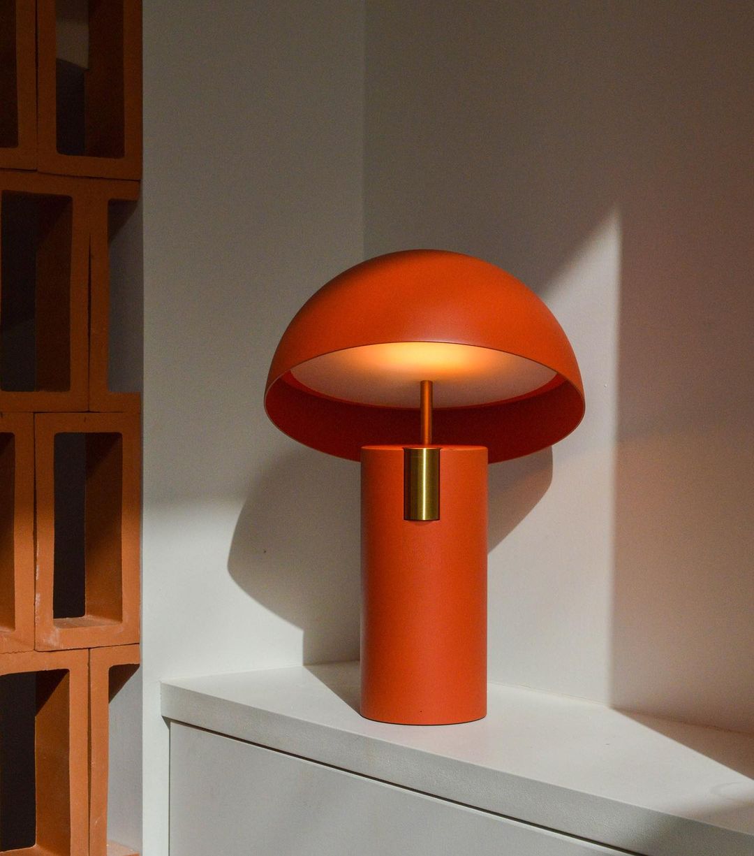 Avo Table Lamp | Iron, Stainless Steel, Glass | Black, White, Red