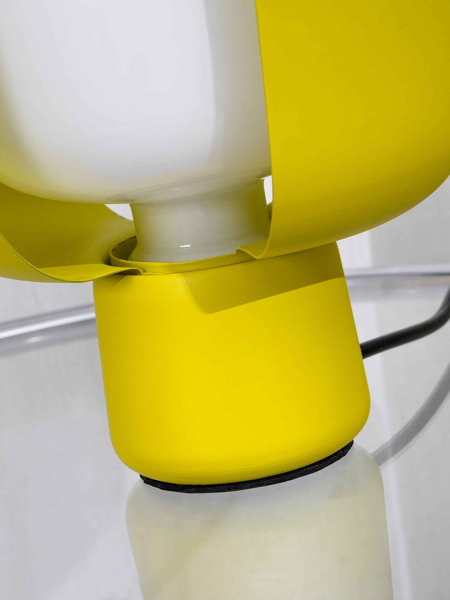 Petals Glass Table Lamp | Adjustable Light Intensity | Multiple Colors