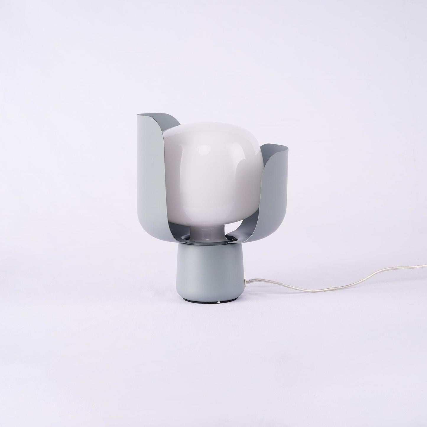 Petals Glass Table Lamp | Adjustable Light Intensity | Multiple Colors