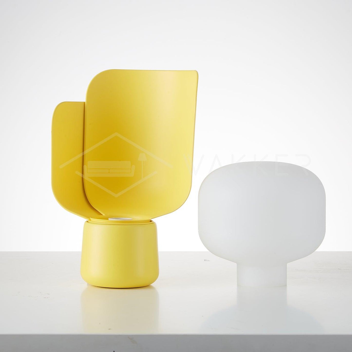 Petals Glass Table Lamp | Adjustable Light Intensity | Multiple Colors