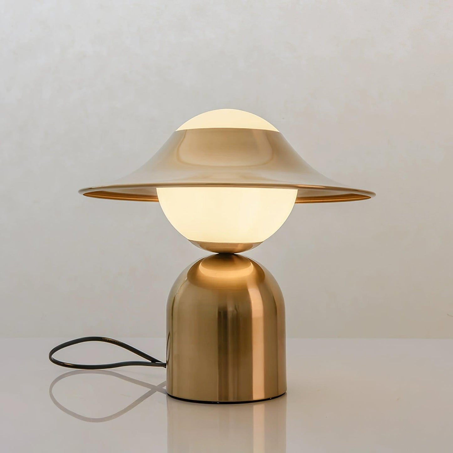 Bonbon Disc Table Lamp | Metal, Iron, Glass | Gold, White