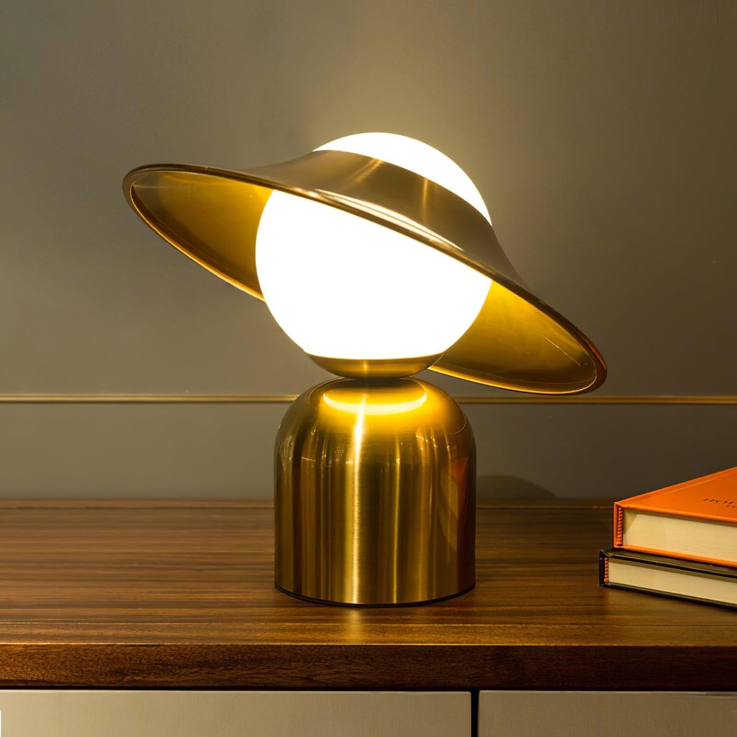 Bonbon Disc Table Lamp | Metal, Iron, Glass | Gold, White