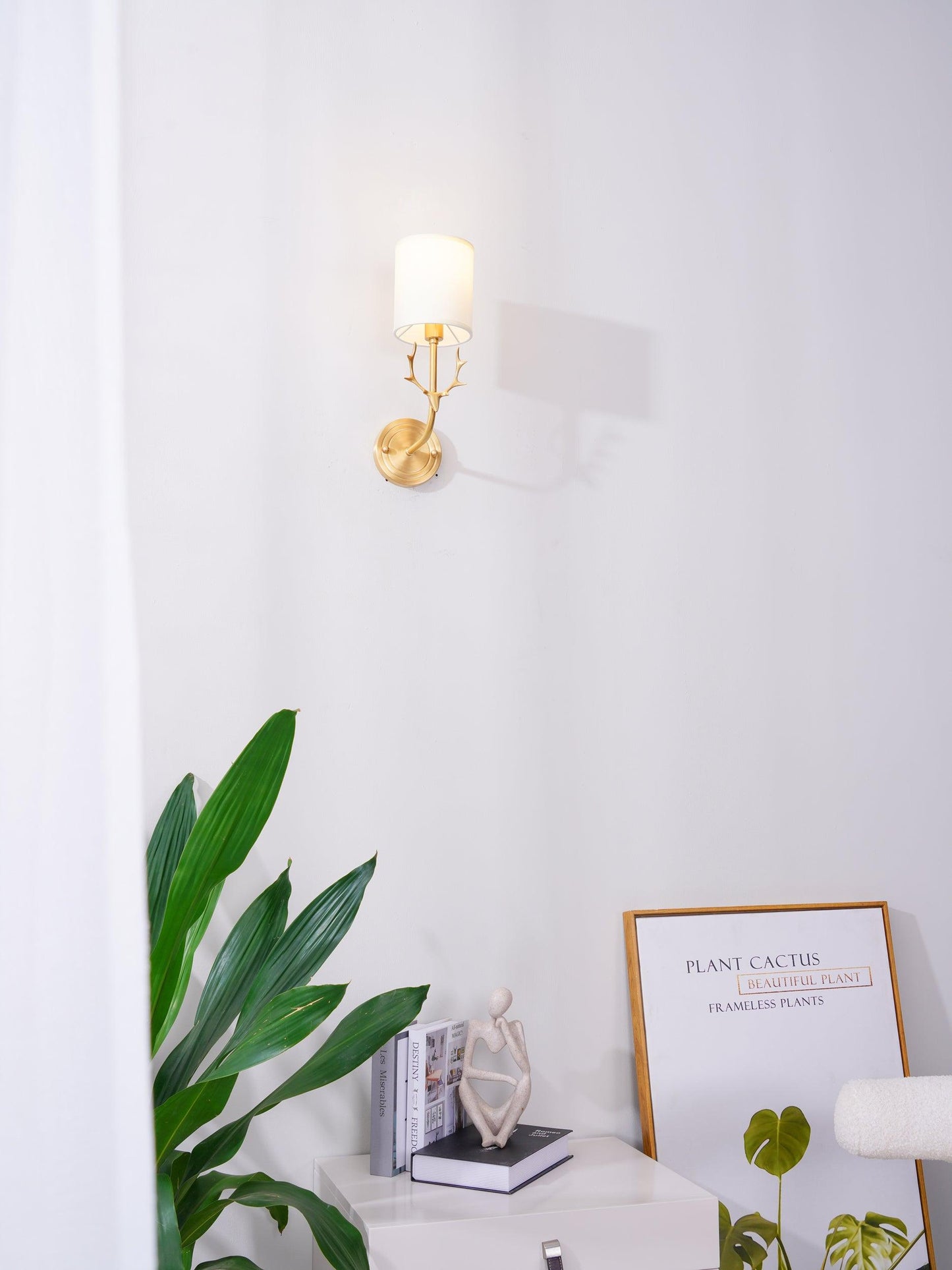 Deer Head Wall Light | Brass | Indoor Use