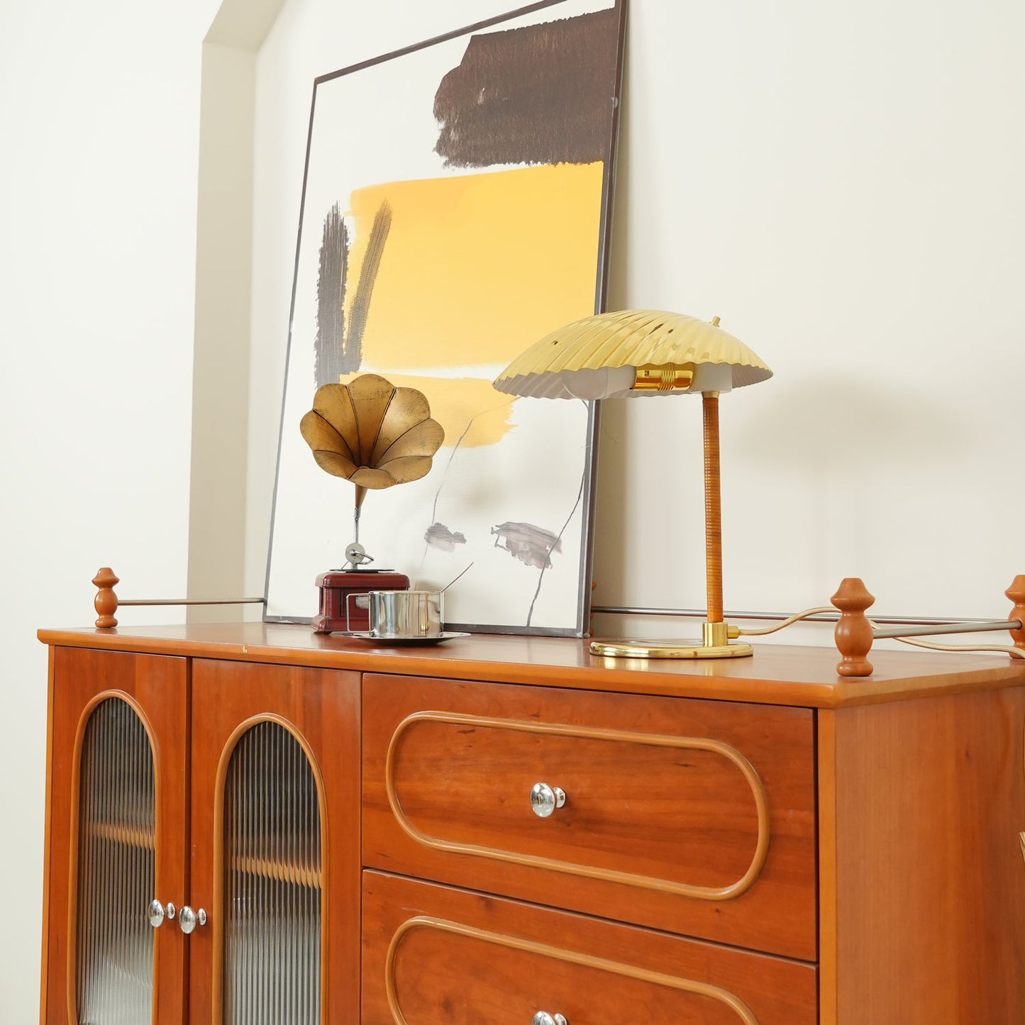 Brass Shell Table Lamp | Brass | Silver