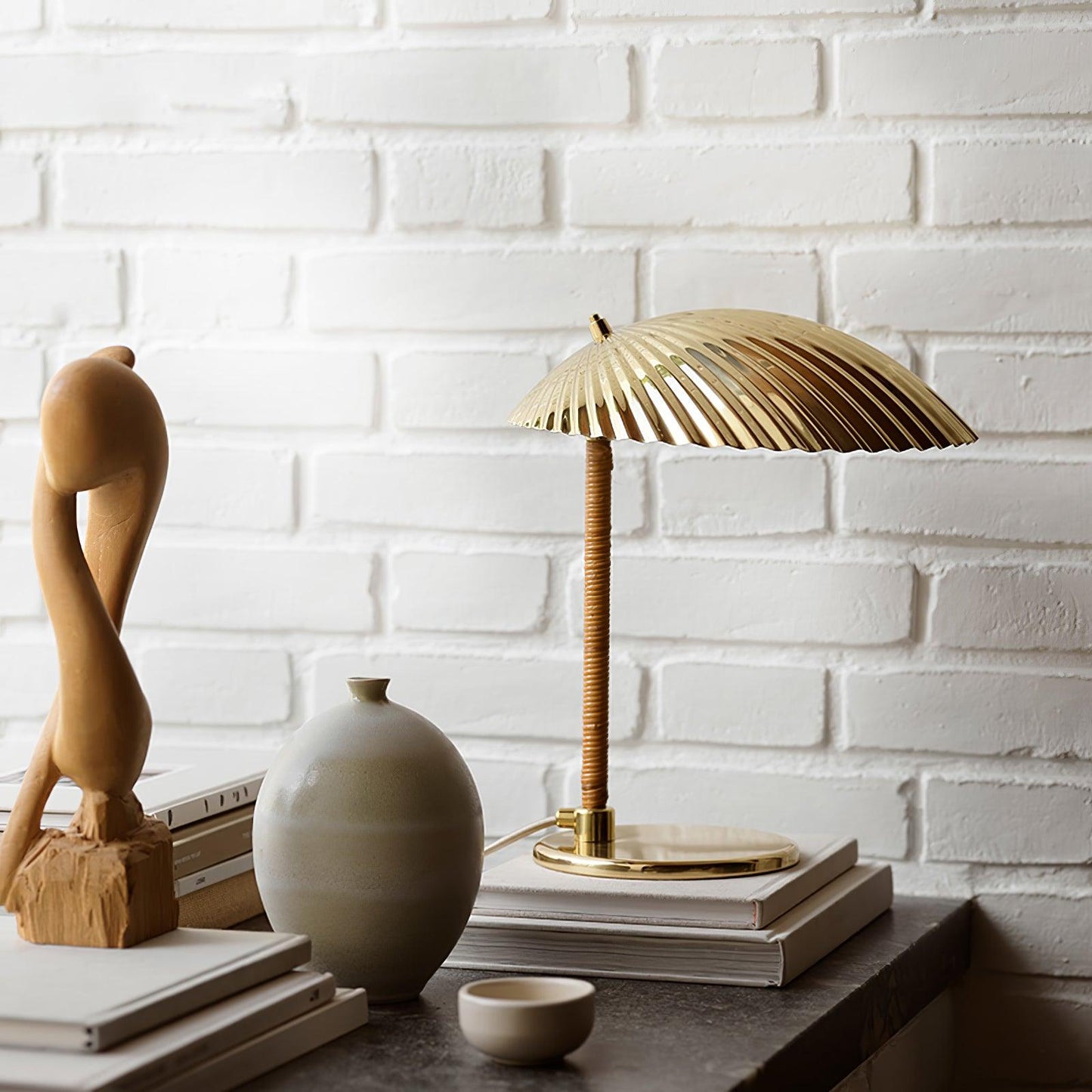 Brass Shell Table Lamp | Brass | Silver