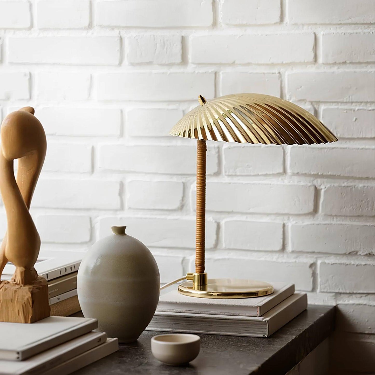 Brass Shell Table Lamp | Brass | Silver